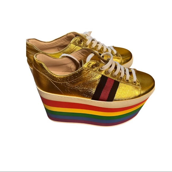 Authentic Gucci Platforms - Picture 4 of 7